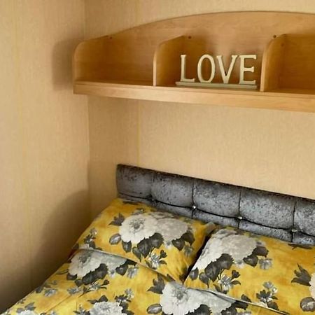 Dees Caravan Lettings Kingfisher Elm 453 Инголдмелс Экстерьер фото