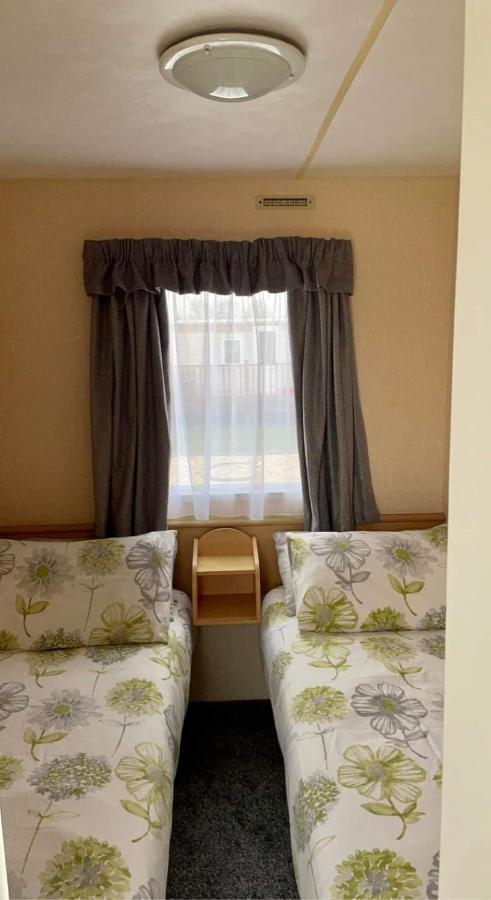 Dees Caravan Lettings Kingfisher Elm 453 Инголдмелс Экстерьер фото