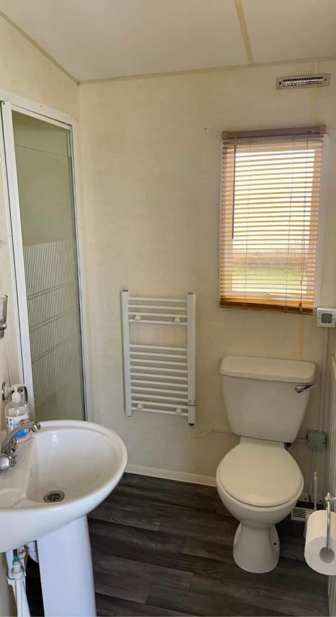 Dees Caravan Lettings Kingfisher Elm 453 Инголдмелс Экстерьер фото