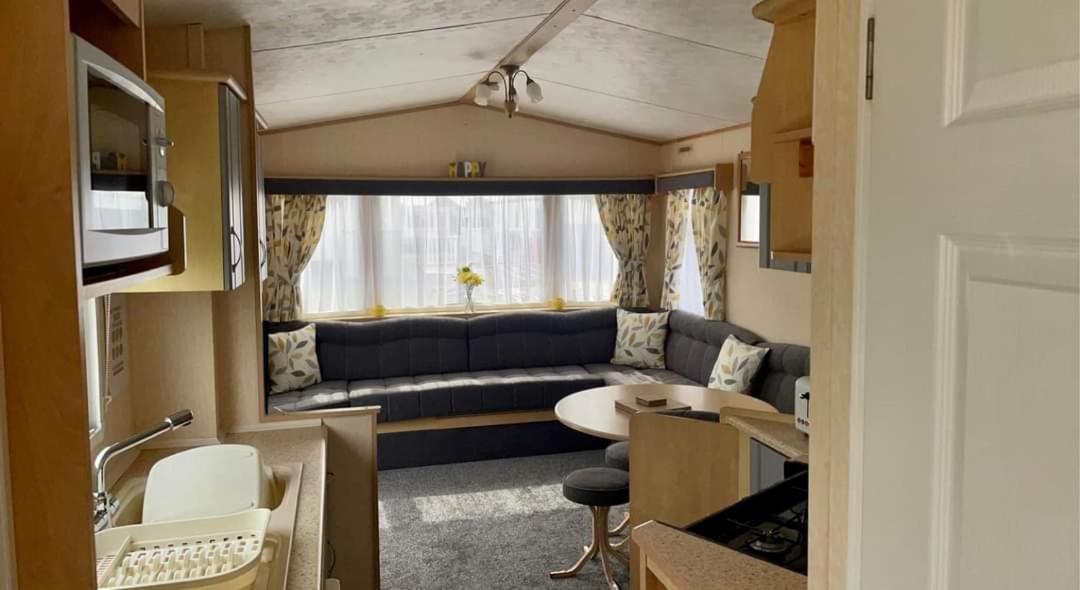 Dees Caravan Lettings Kingfisher Elm 453 Инголдмелс Экстерьер фото
